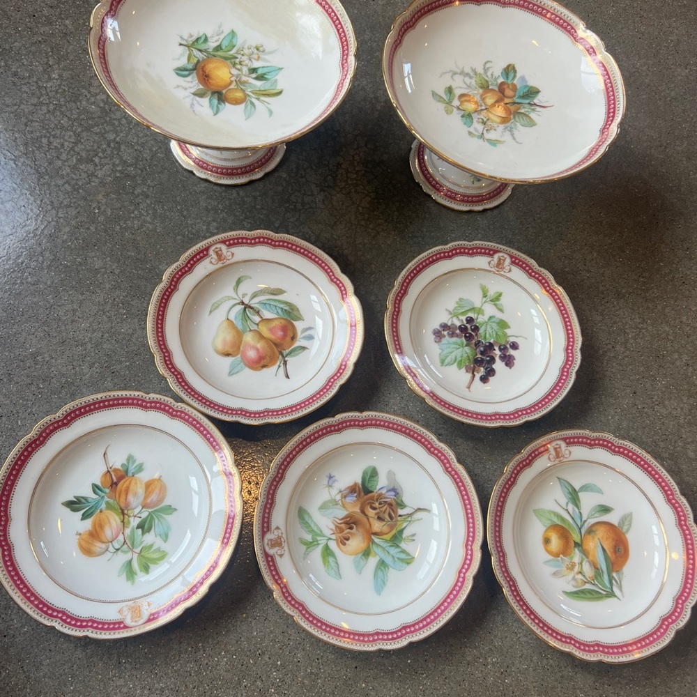 Elegant Fruit Design Porcelain Dining Set